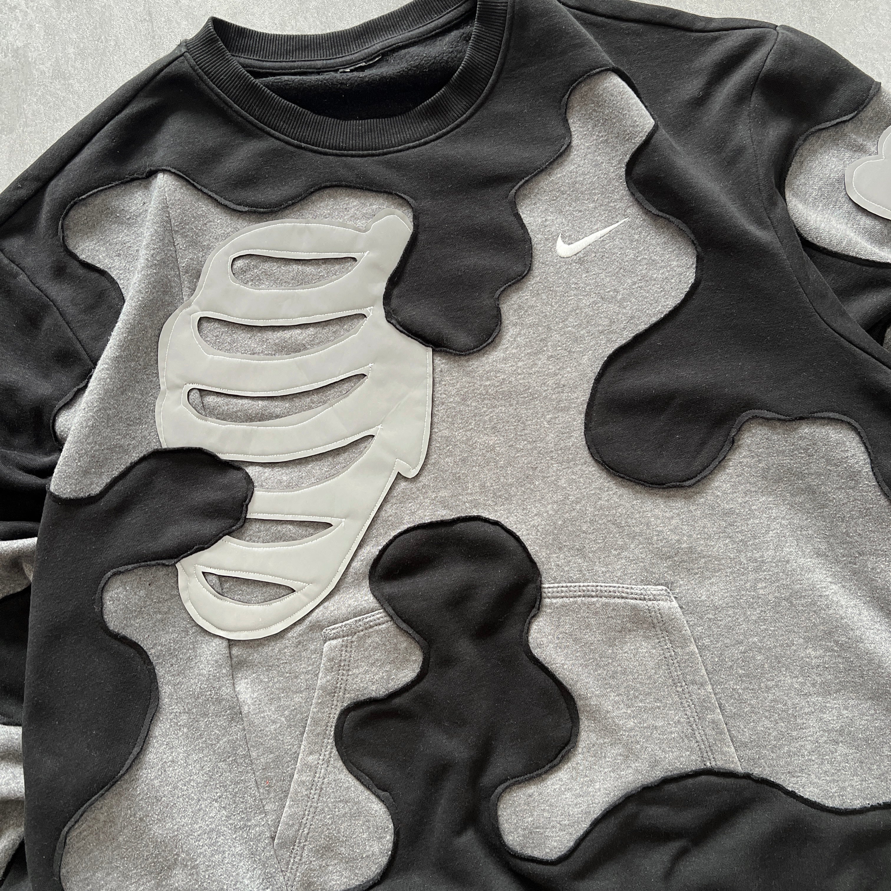 'BONES' REFLECTIVE SWEATSHIRT (L)