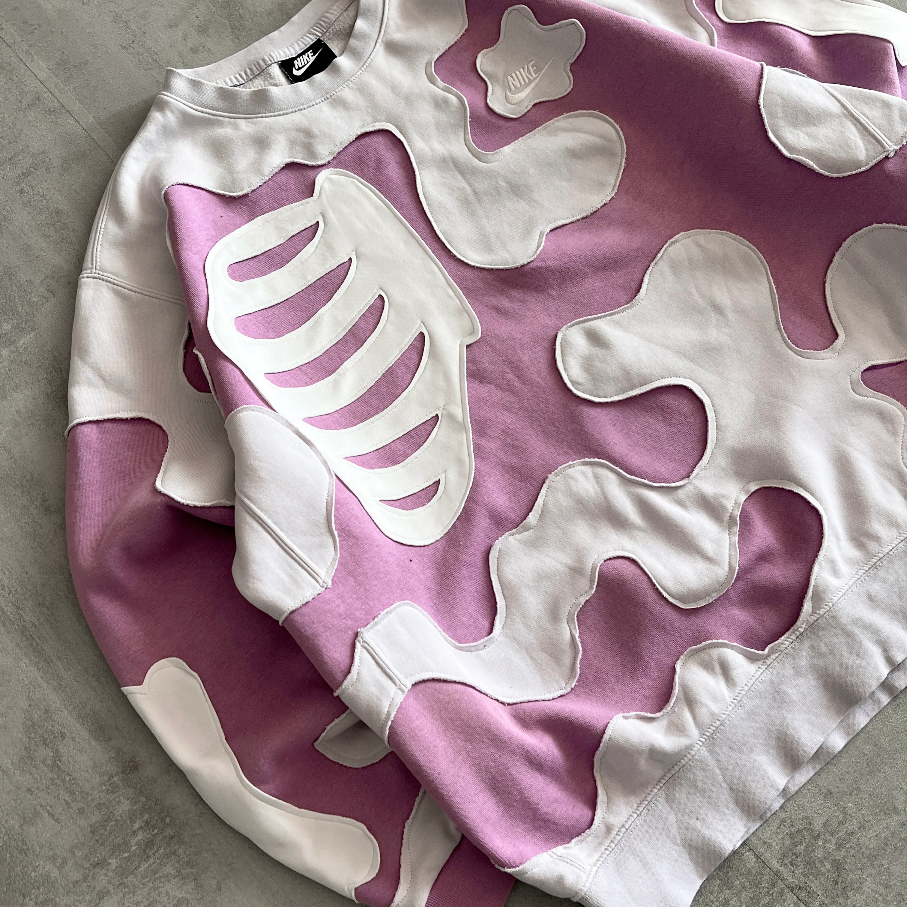 'BONES' SWEATSHIRT (L)