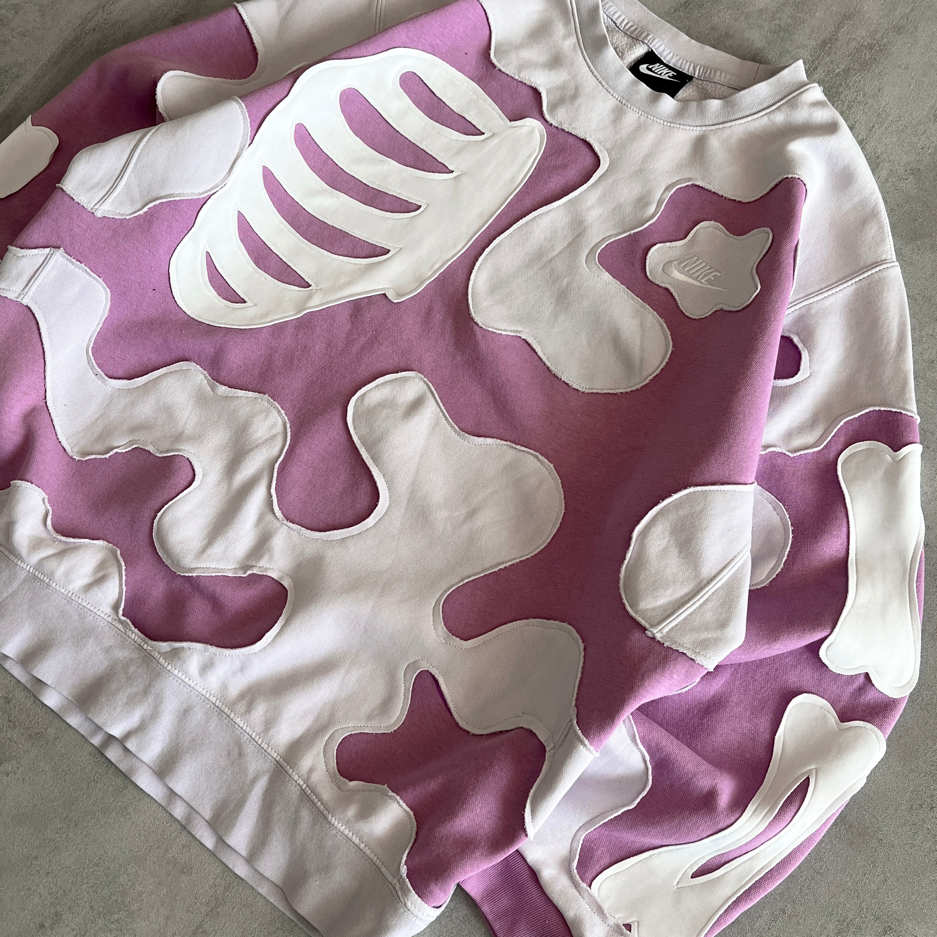 'BONES' SWEATSHIRT (L)