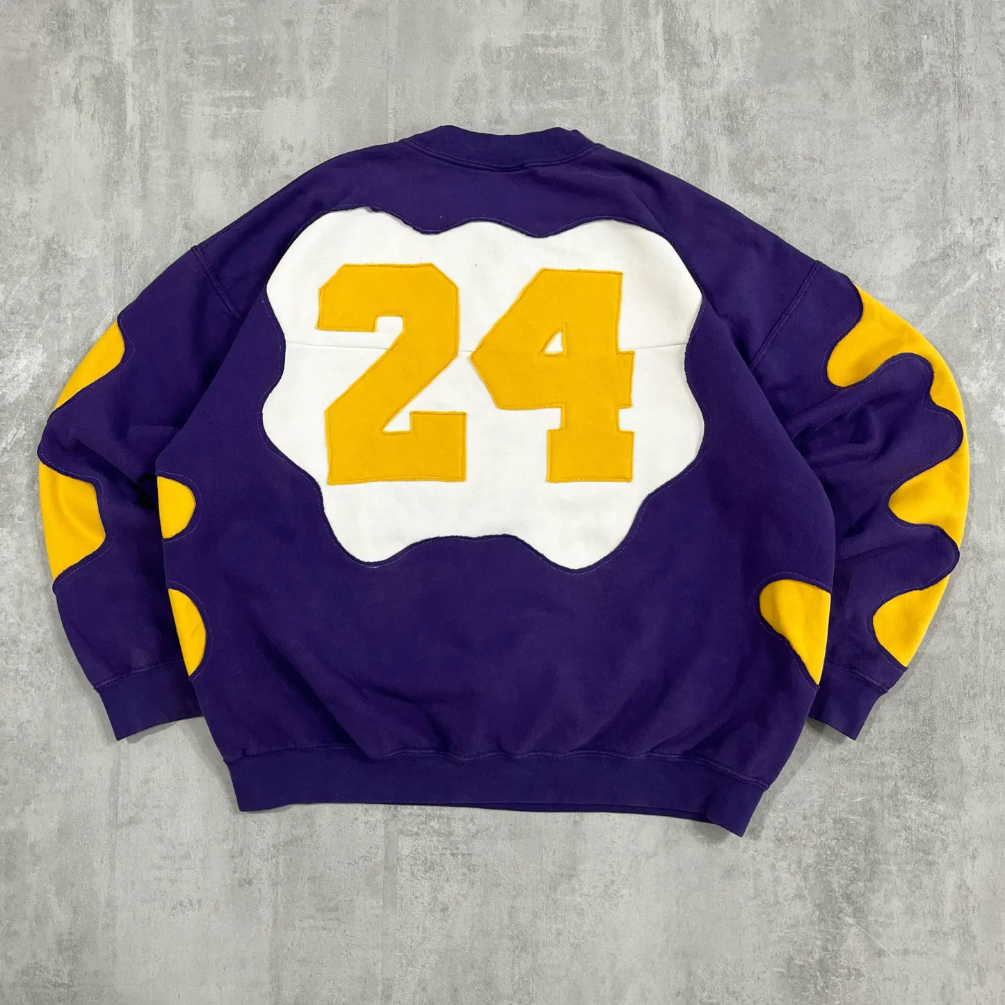 'BONES' SWEATSHIRT (L)