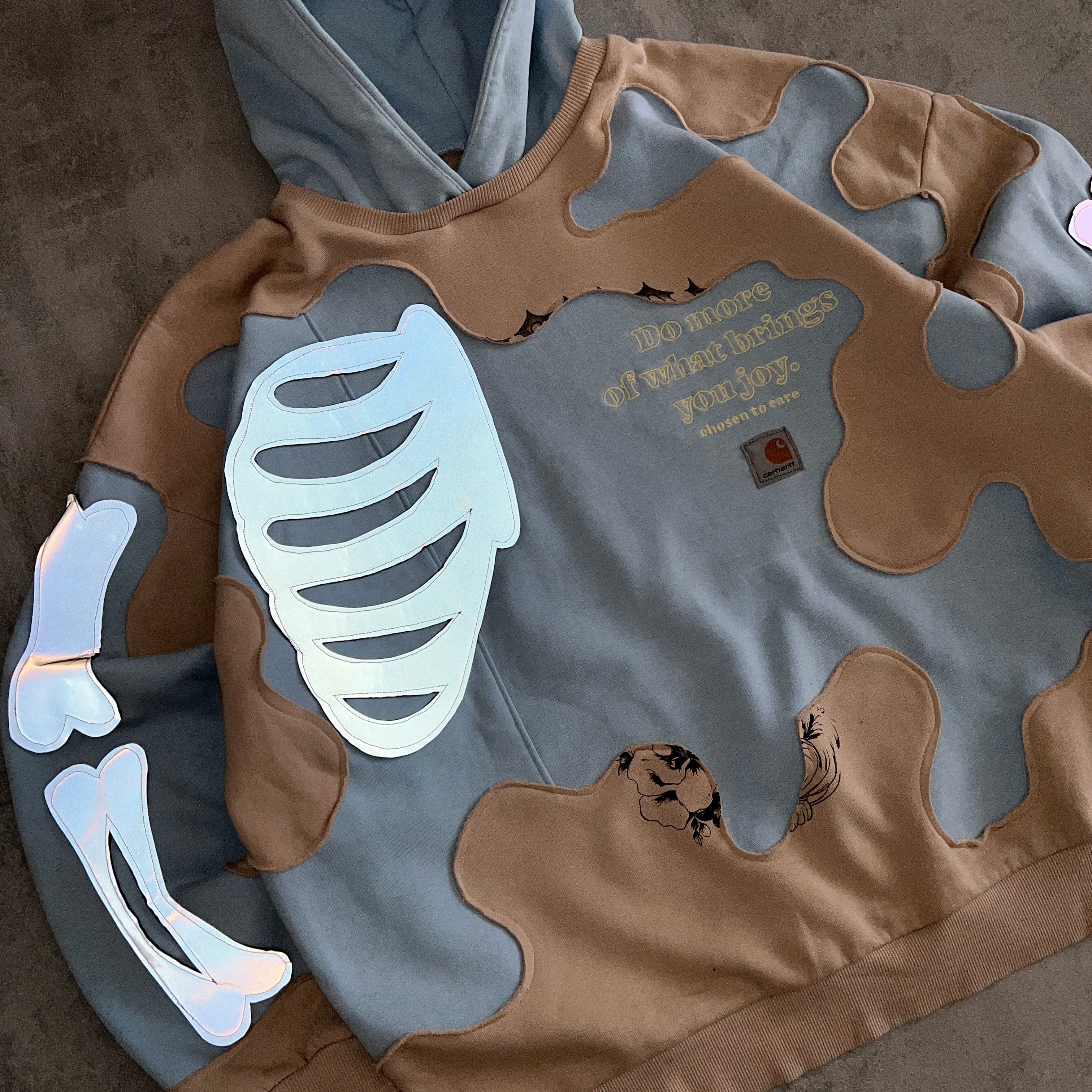 'DO MORE OF WHAT BRINGS YOU JOY' REFLECTIVE HOODIE (XL)