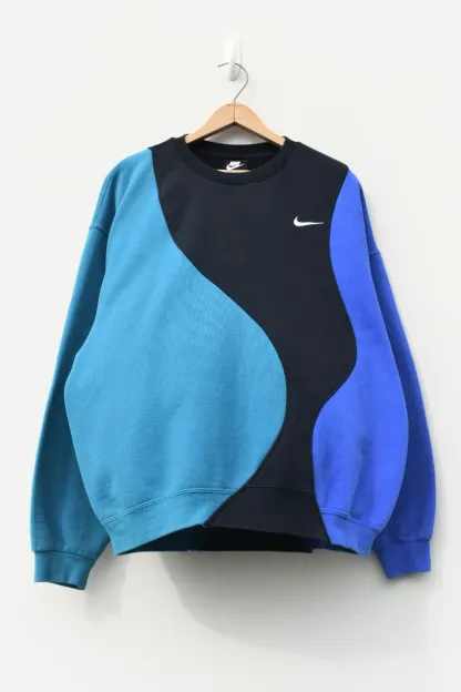 KEEP YOUR DISTANCE (L)