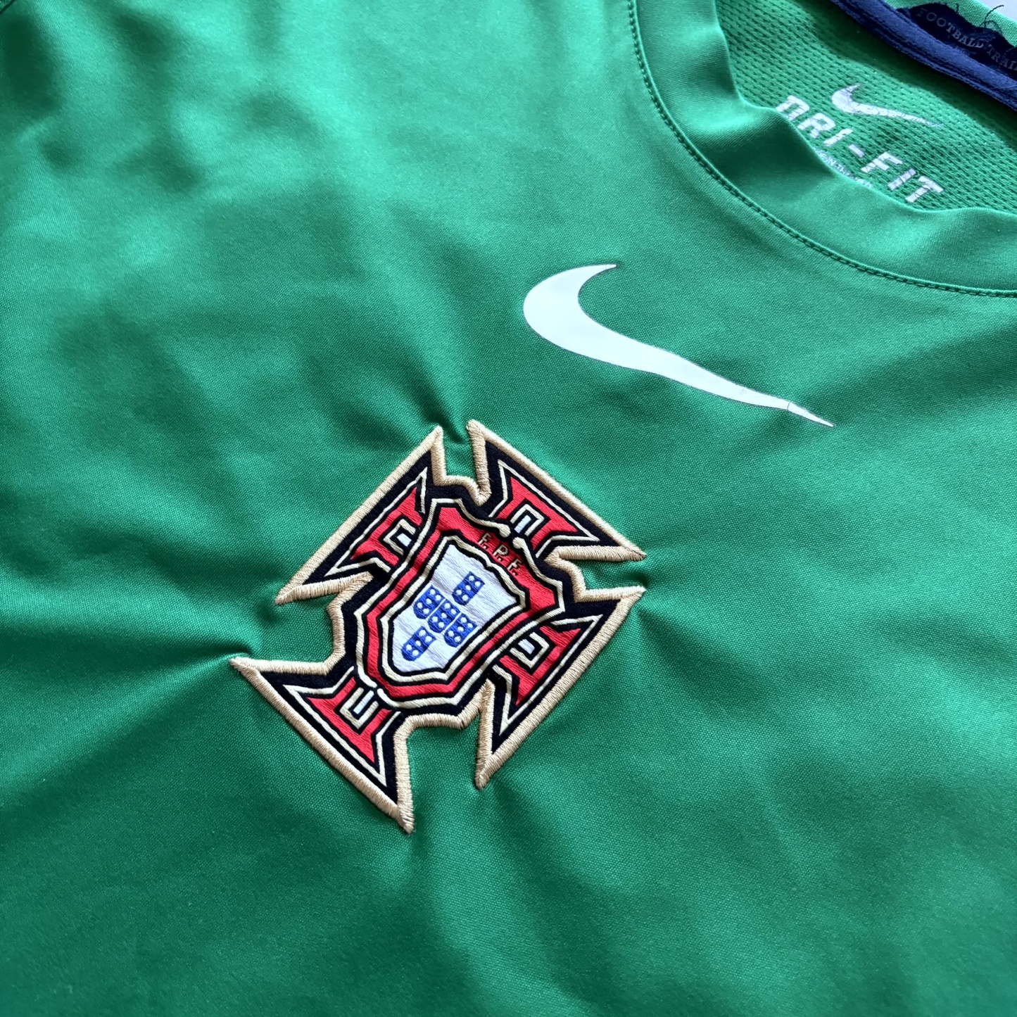 Nike x Portugal Vintage *Premium* Trikot 2010 | L