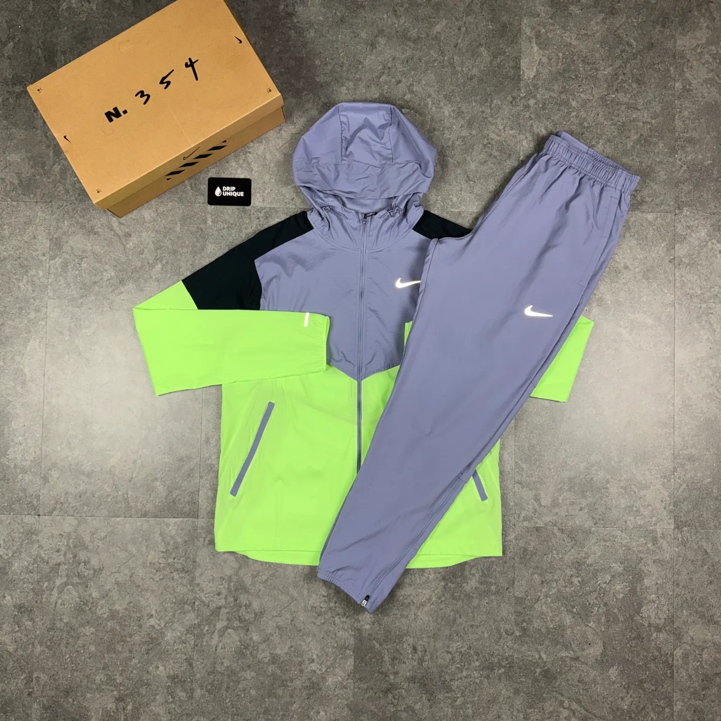 Nike UV Windrunner Jacket Ghost Green / Lavender