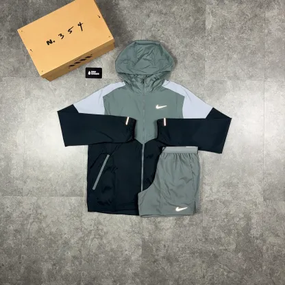 Nike UV Windrunner Jacket Wolf Grey