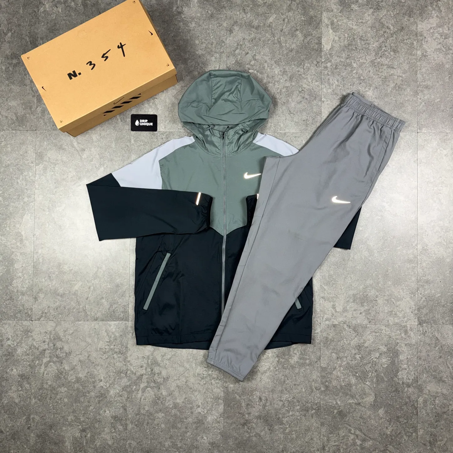 Nike UV Windrunner Jacket Wolf Grey