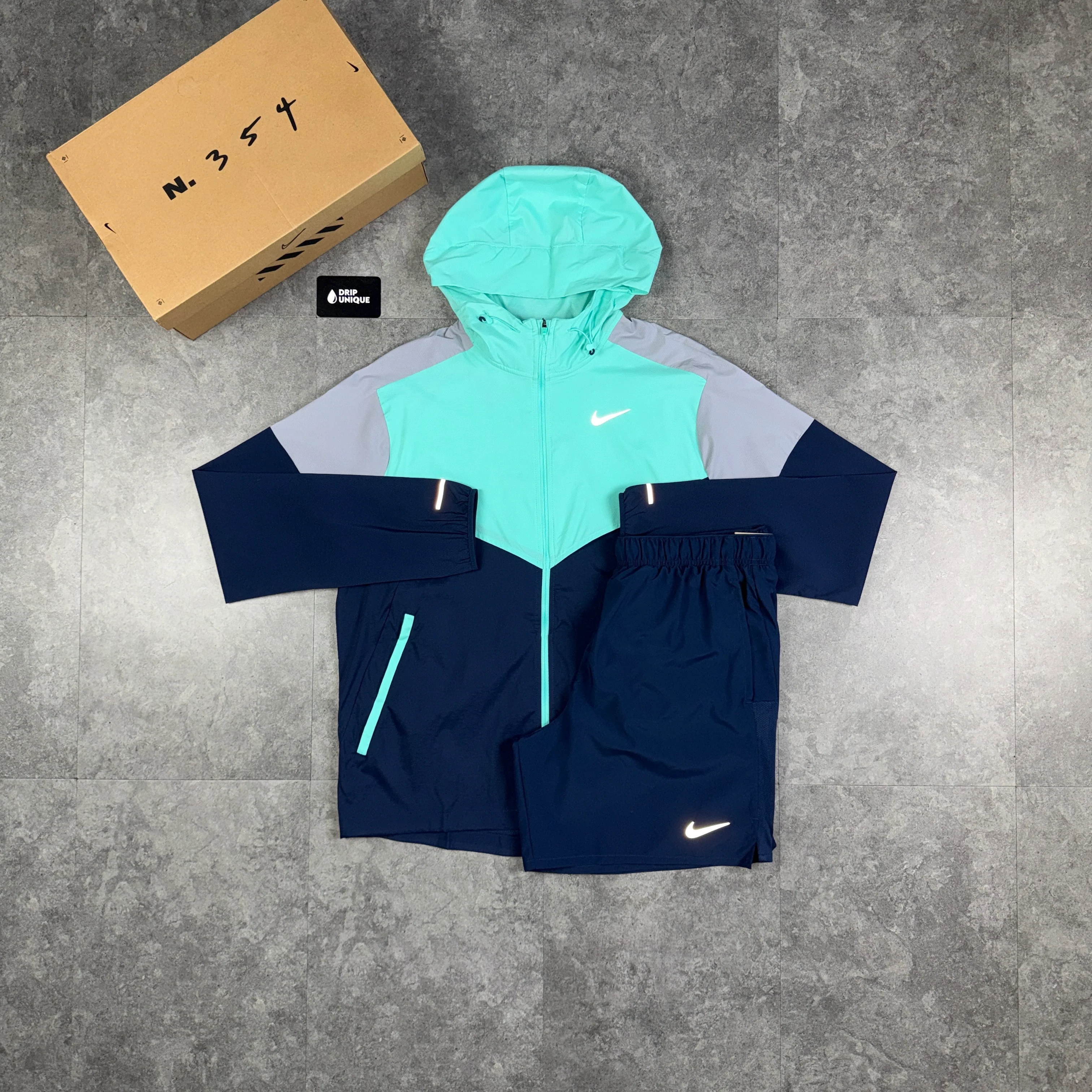 Nike UV Windrunner Jacket Turquoise / Midnight Navy