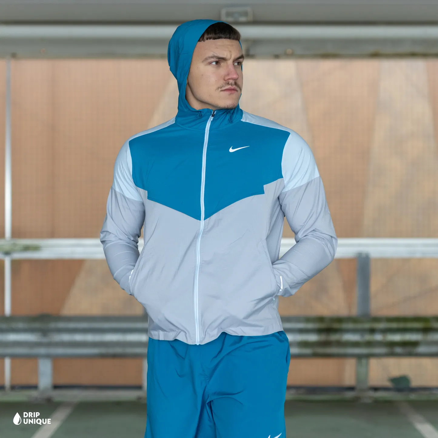 Nike UV Windrunner Jacket Green Abyss