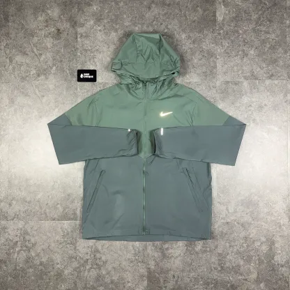 Nike UV Windrunner Jacket Clay Green