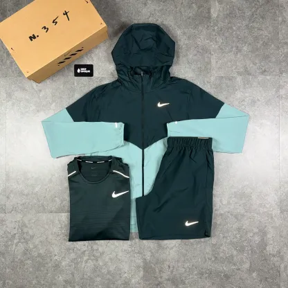 Nike UV Windrunner Jacket Forest Green