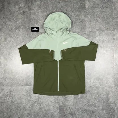 Nike UV Windrunner Jacket Jade Green