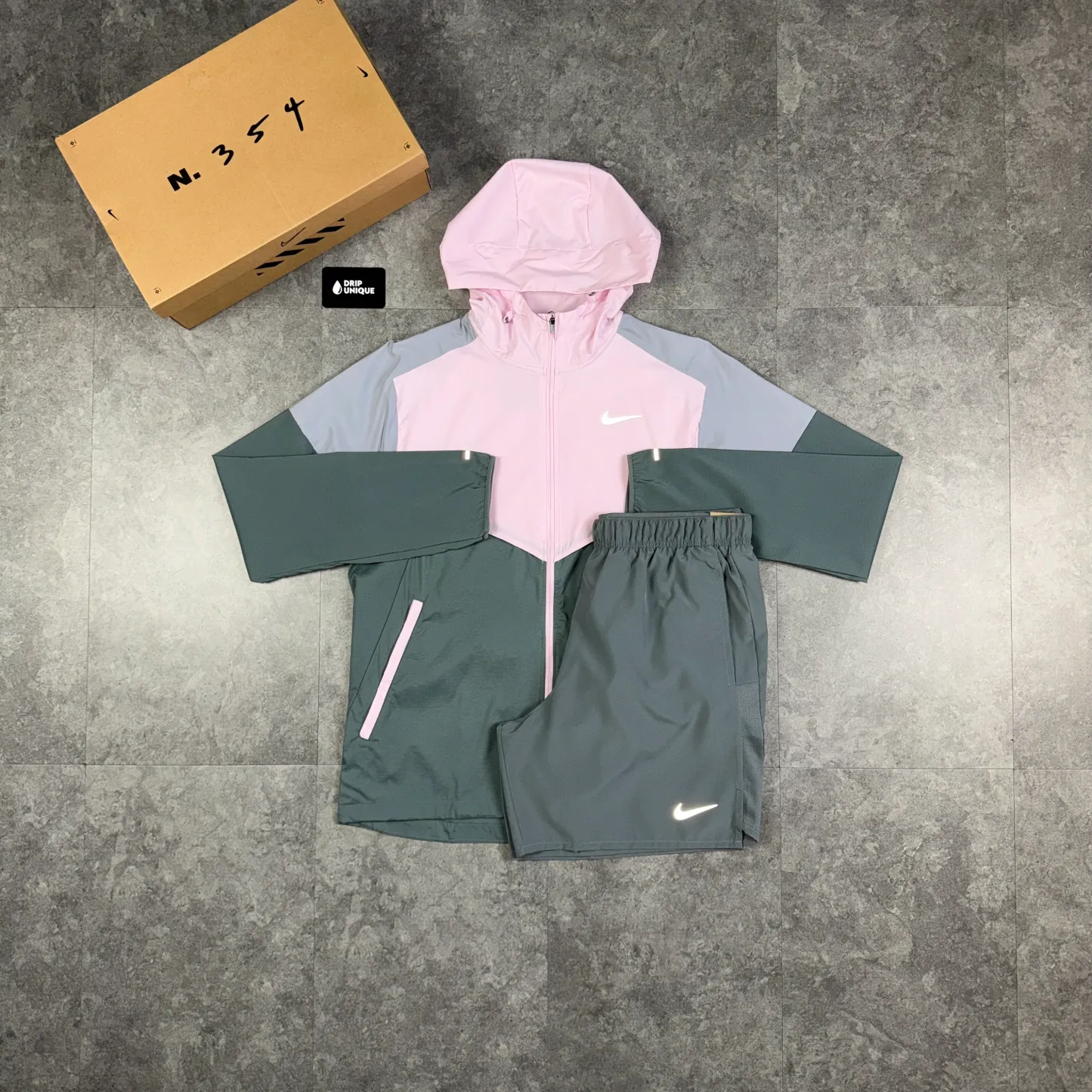 Nike UV Windrunner Jacket Pink Foam