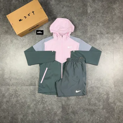 Nike UV Windrunner Jacket Pink Foam