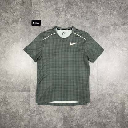 Nike Hex Miler T-Shirt Green