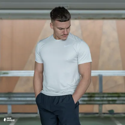Nike Miler T-Shirt Light Bone