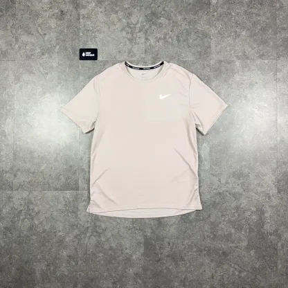 Nike Miler 3.0 T-Shirt Cream