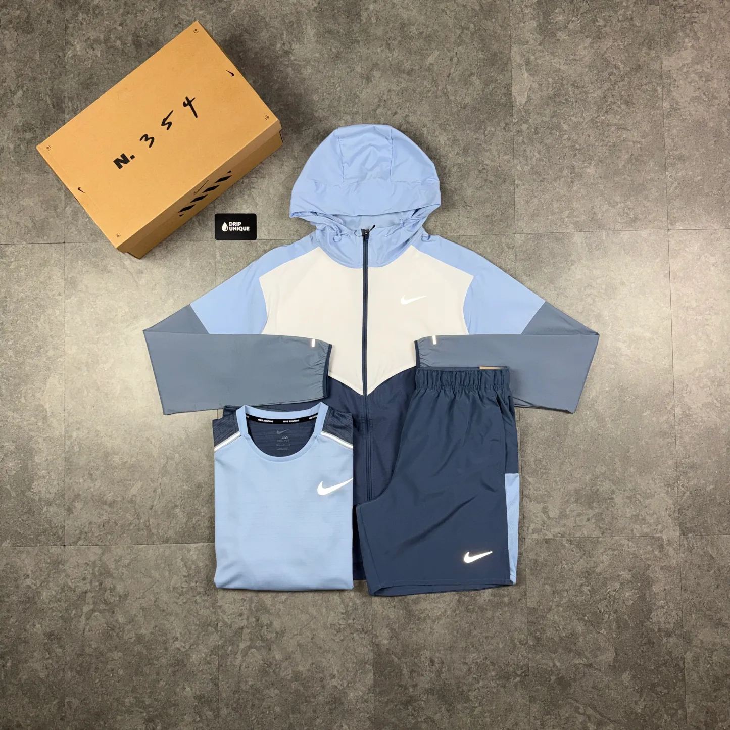 Nike UV Windrunner Jacket Diffused Blue