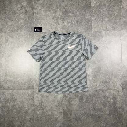 Nike Miler Jacquard T-Shirt Grey