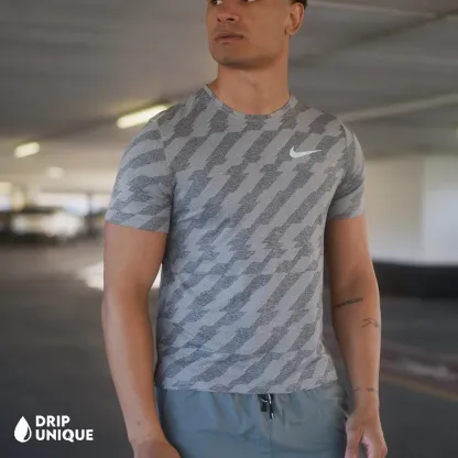 Nike Miler Jacquard T-Shirt Grey