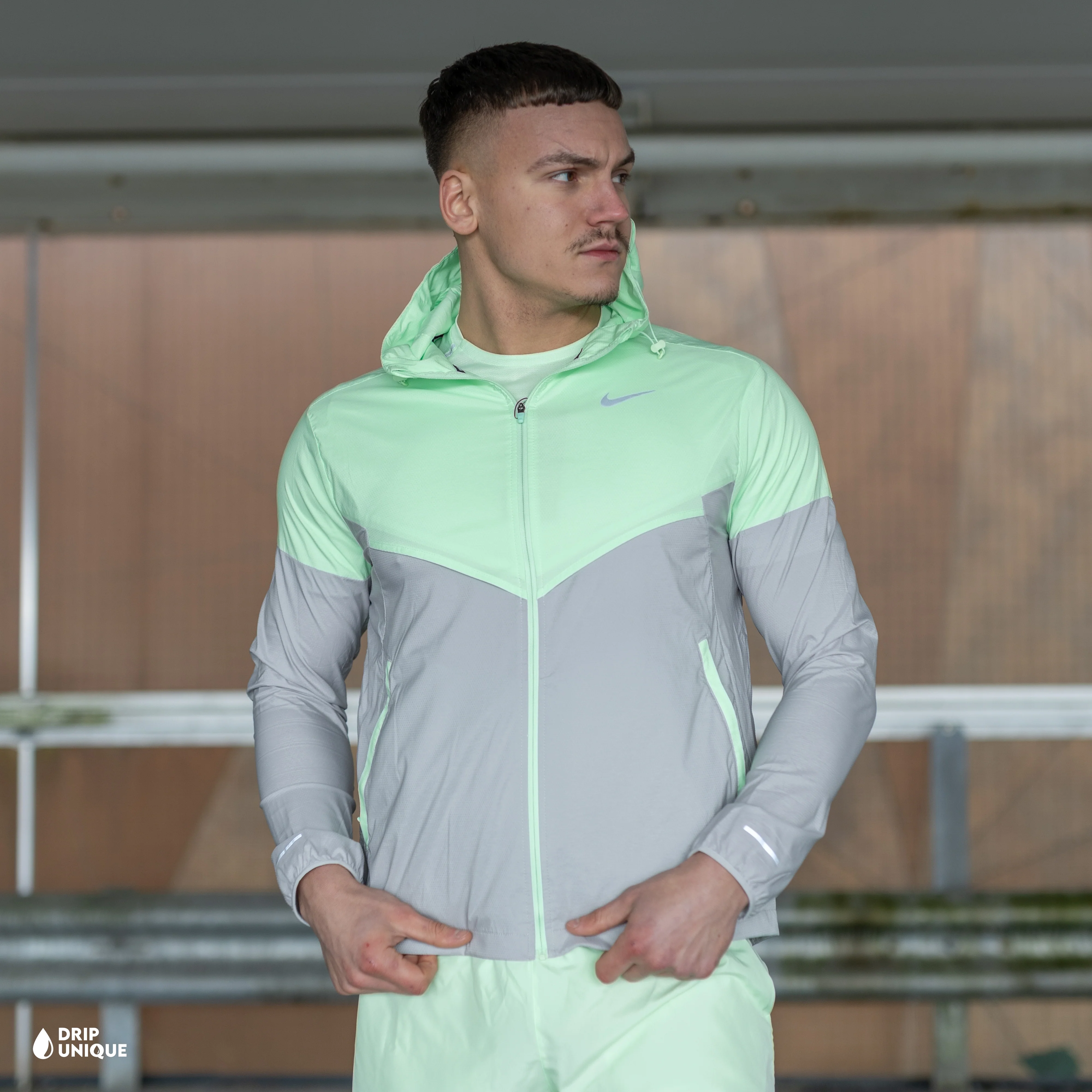 Nike UV Windrunner Jacket Vapour Green