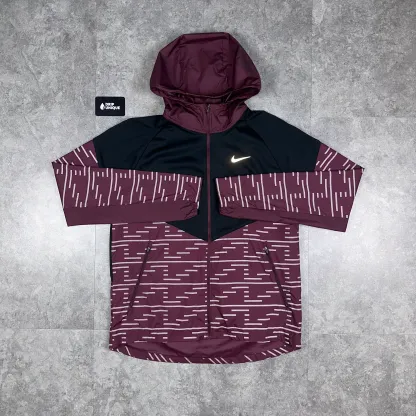Nike Repel Running Division Flash Windrunner Jacket Maroon
