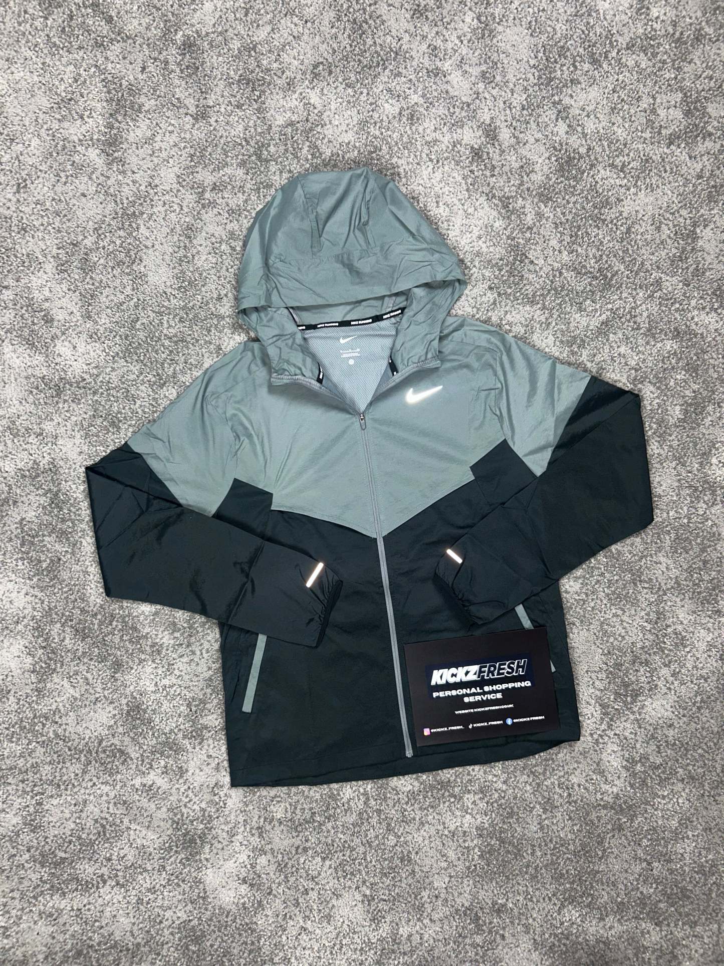 Nike Windrunner Jacket Smoke Grey