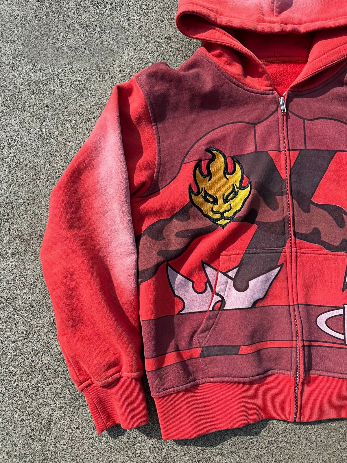 "MASTER OF FIRE" ZIP-UP