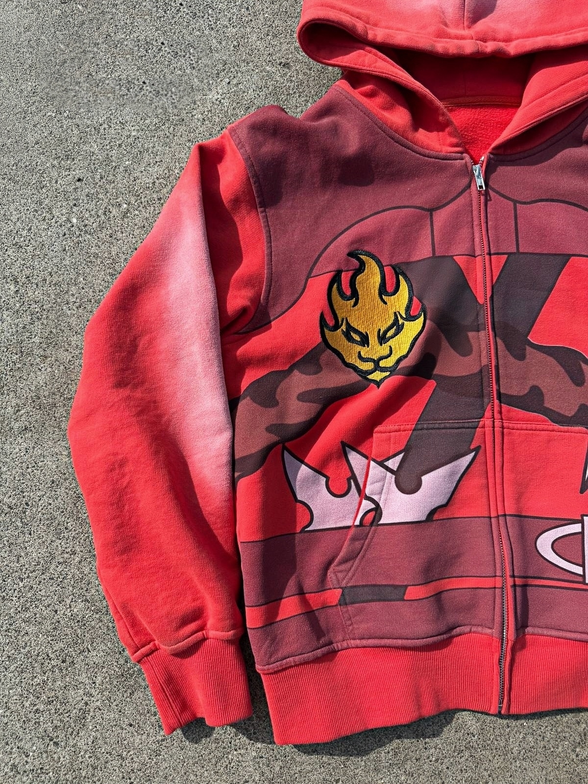 "MASTER OF FIRE" ZIP-UP
