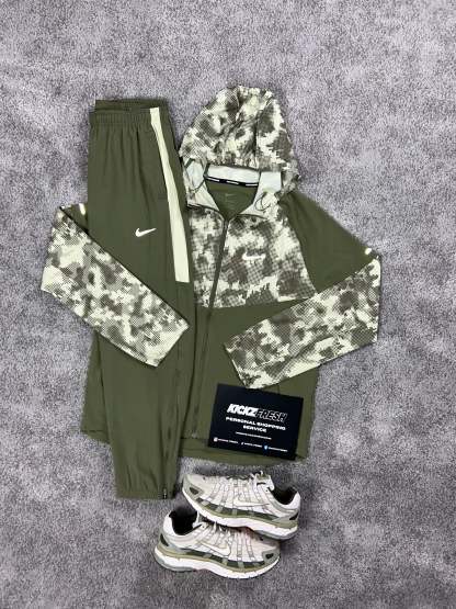 Nike Windrunner khaki Cargo Camo Tracksuit