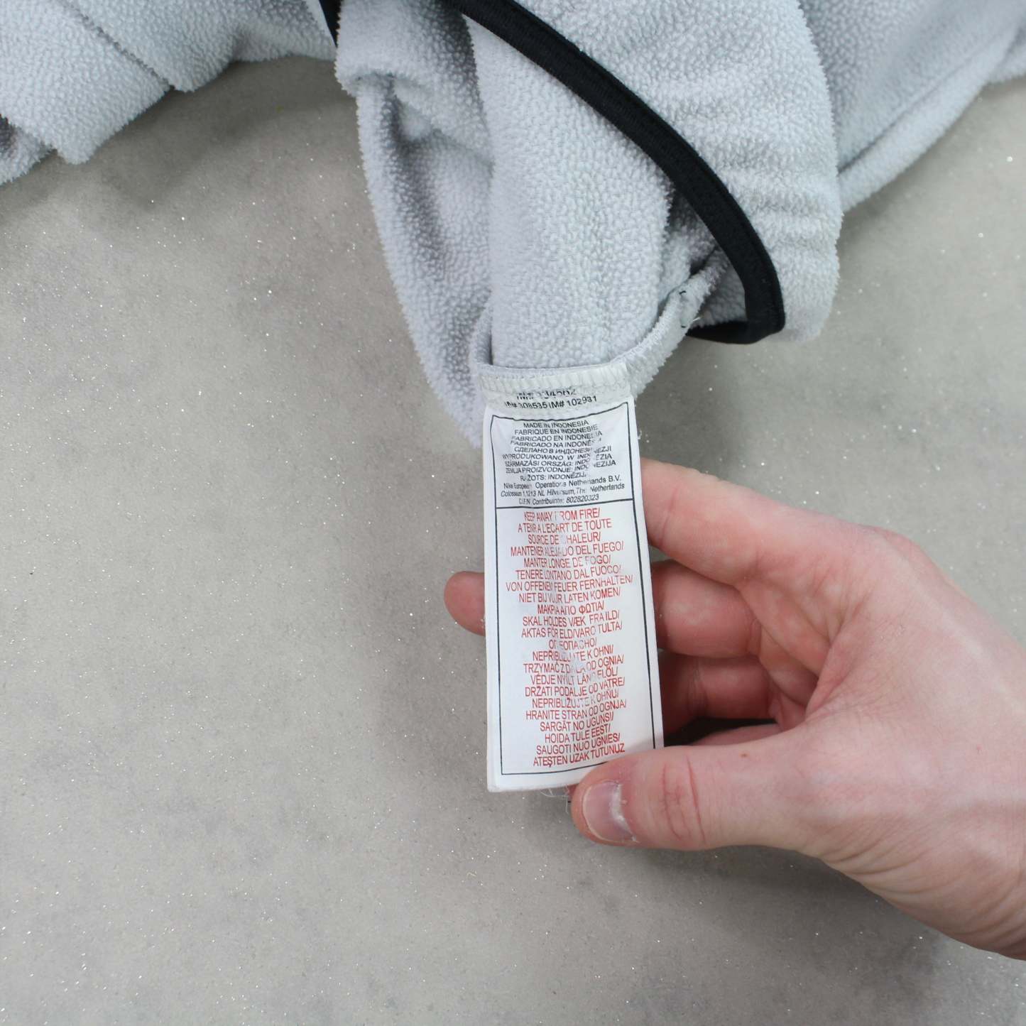 RARE 2000s 1/4 Fleece Grey