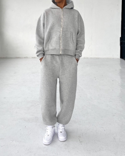 ZIPPER SPORTS TRACKSUIT