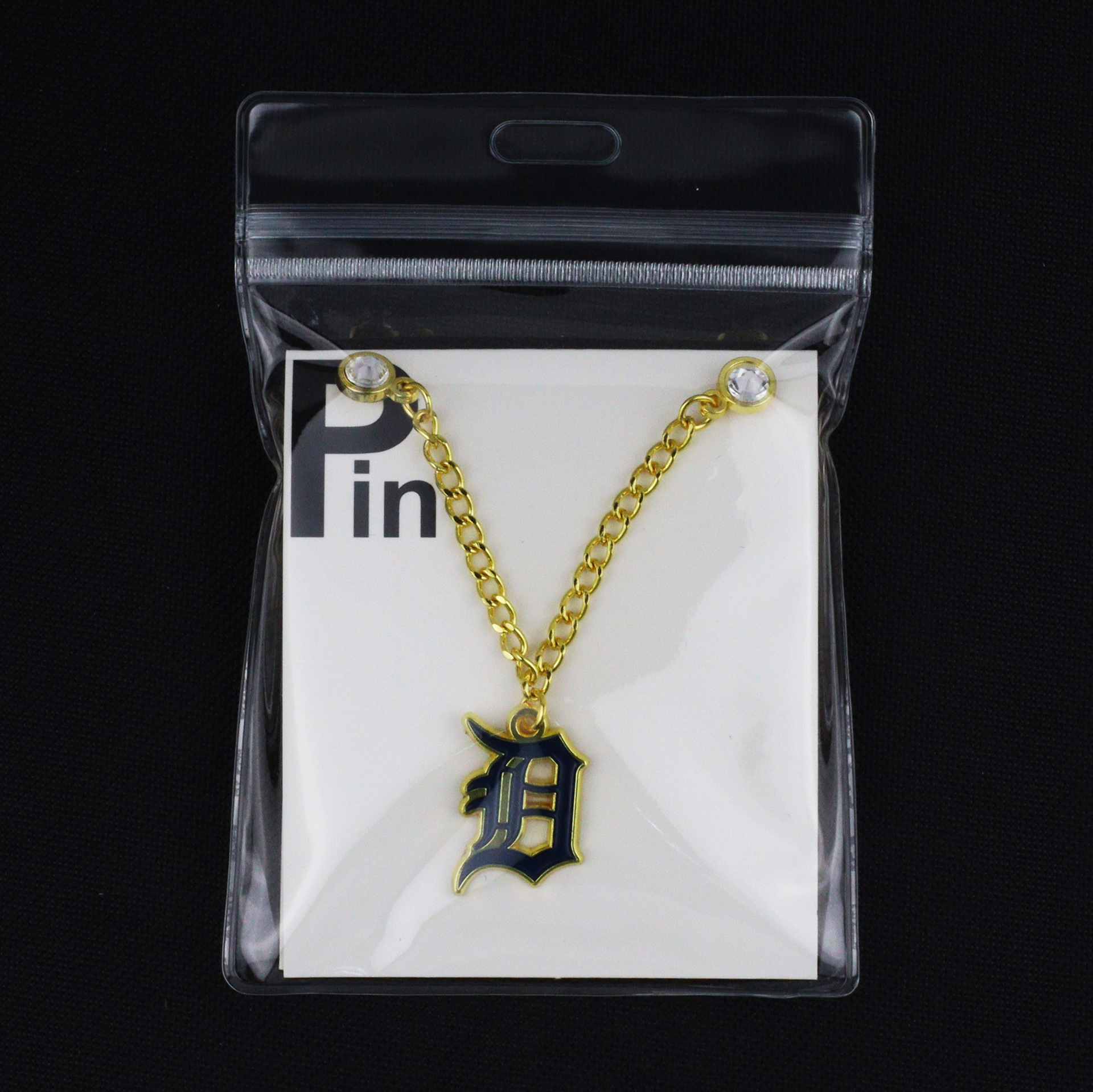 NEW ERA UNIQUE METAL BADGE BASEBALL CAP PIN 35 /255