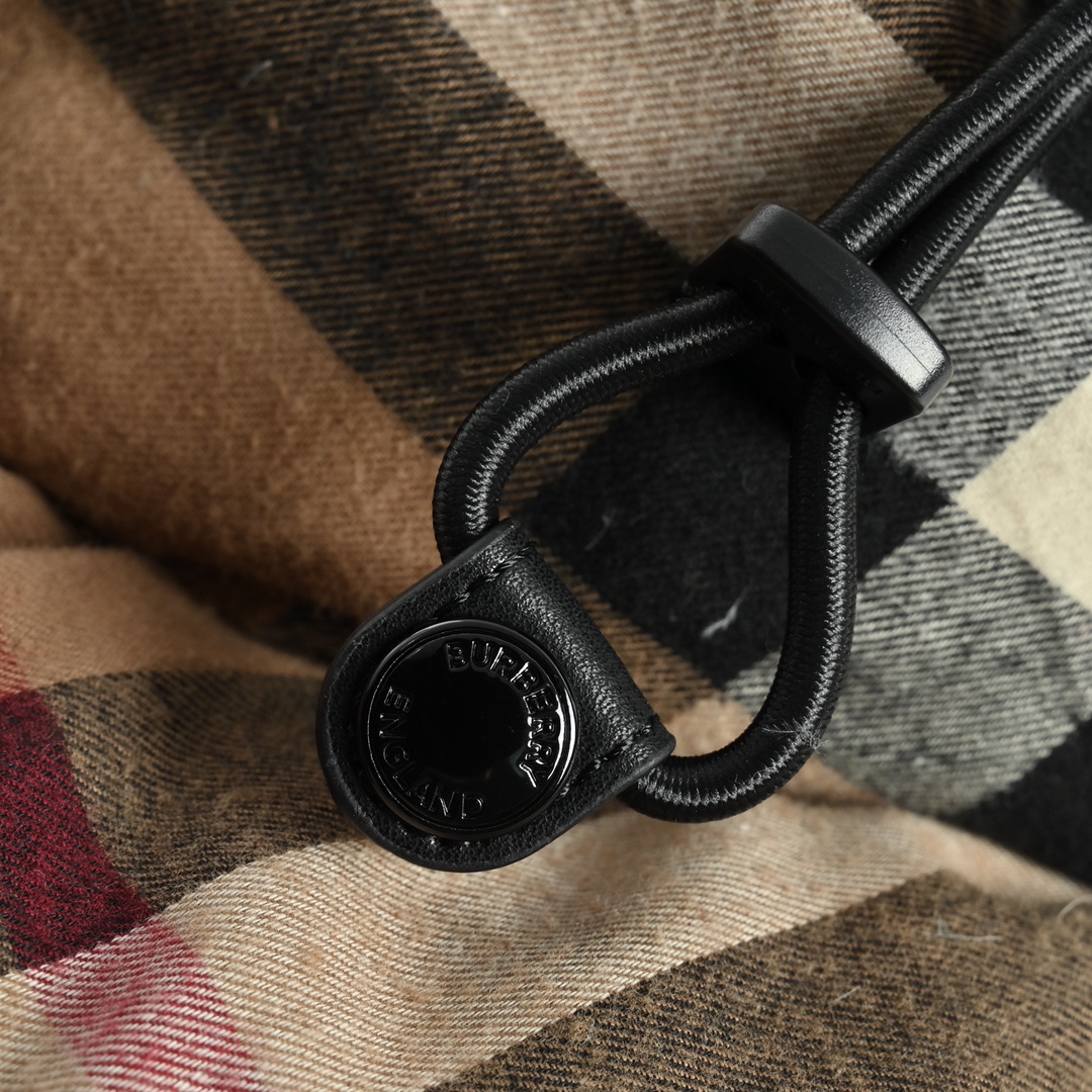 Double-sided checkered pattern puffer jacket