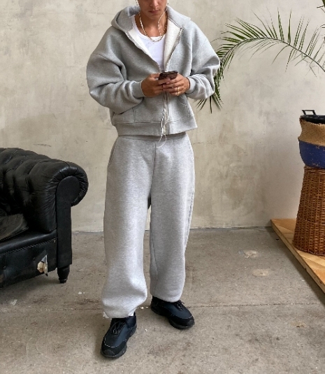 ZIPPER SPORTS TRACKSUIT