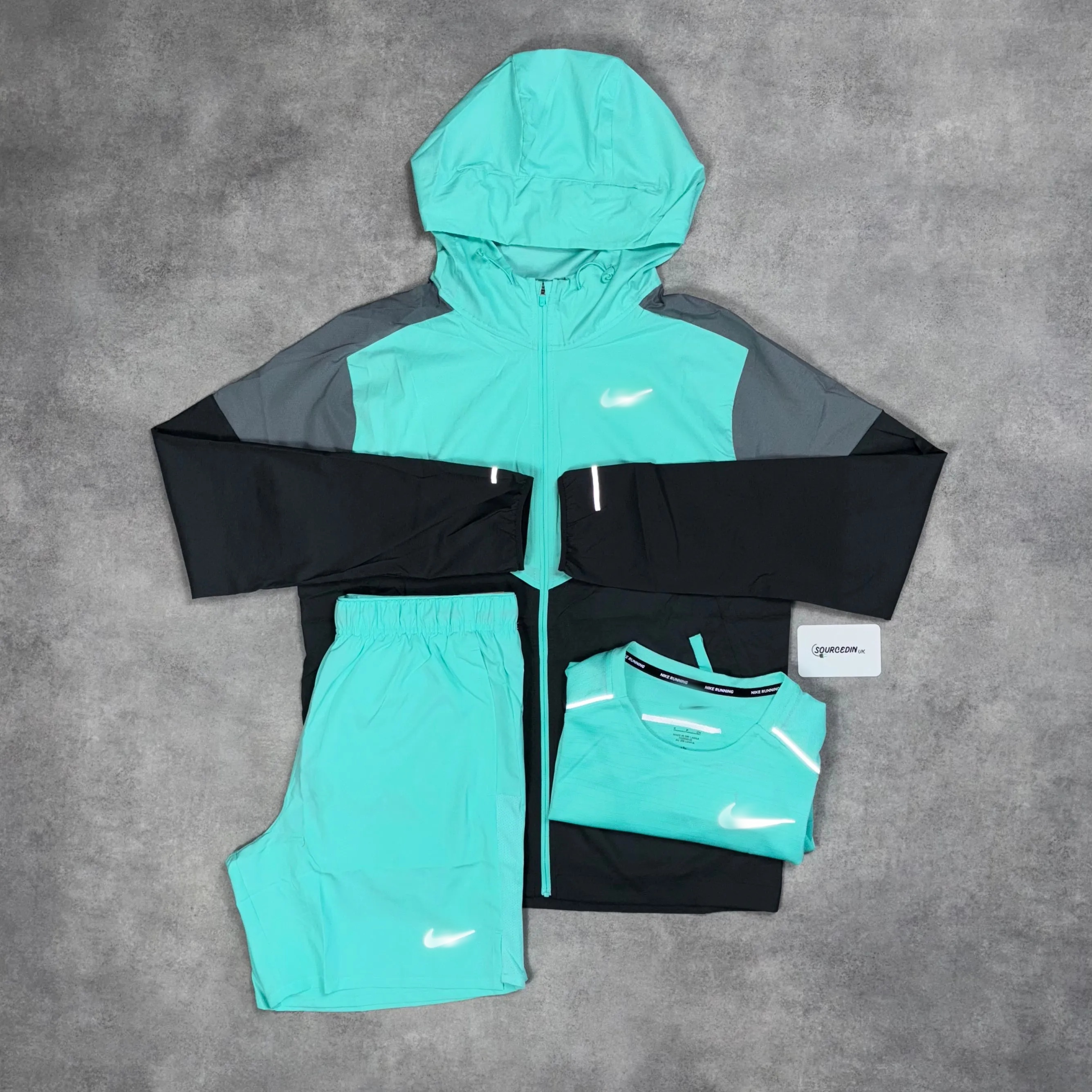 Nk Uv Windrunner Jacket 3-Piece 7” Challenger Short Set