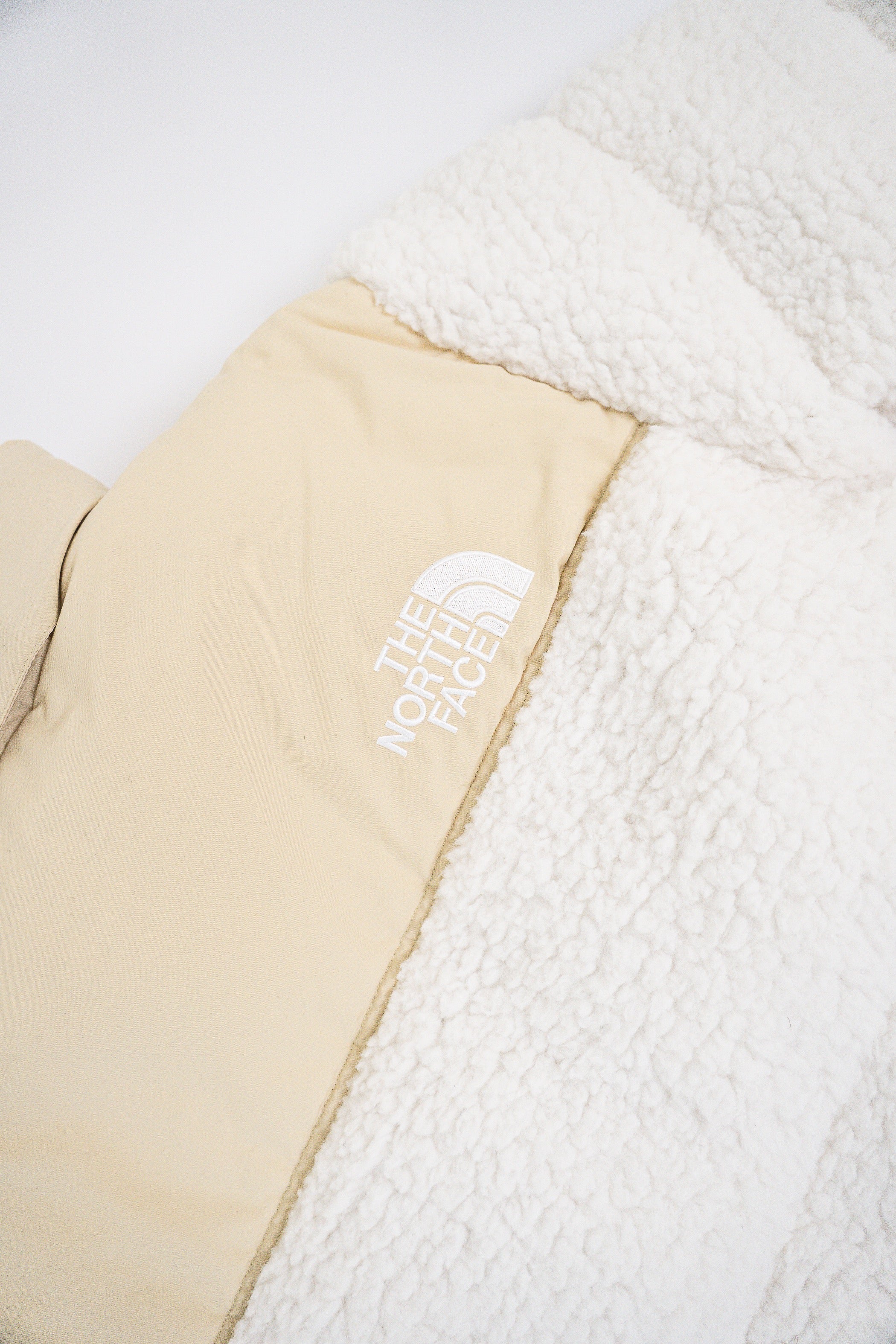 The North Face HIGH PILE NUPTSE JACKET