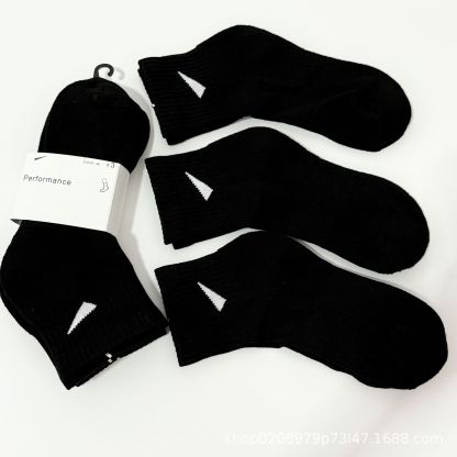 Thickened Sweat-Absorbent Towel Bottom Long-Tube Sports Socks For Men And Women Thin Fitness Running Basketball Socks