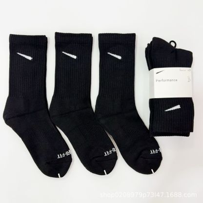 Thickened Sweat-Absorbent Towel Bottom Long-Tube Sports Socks For Men And Women Thin Fitness Running Basketball Socks