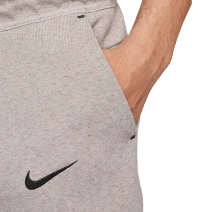 Tottenham Hotspur UCL Tech Fleece presentation tracksuit 2023/24 - Nike