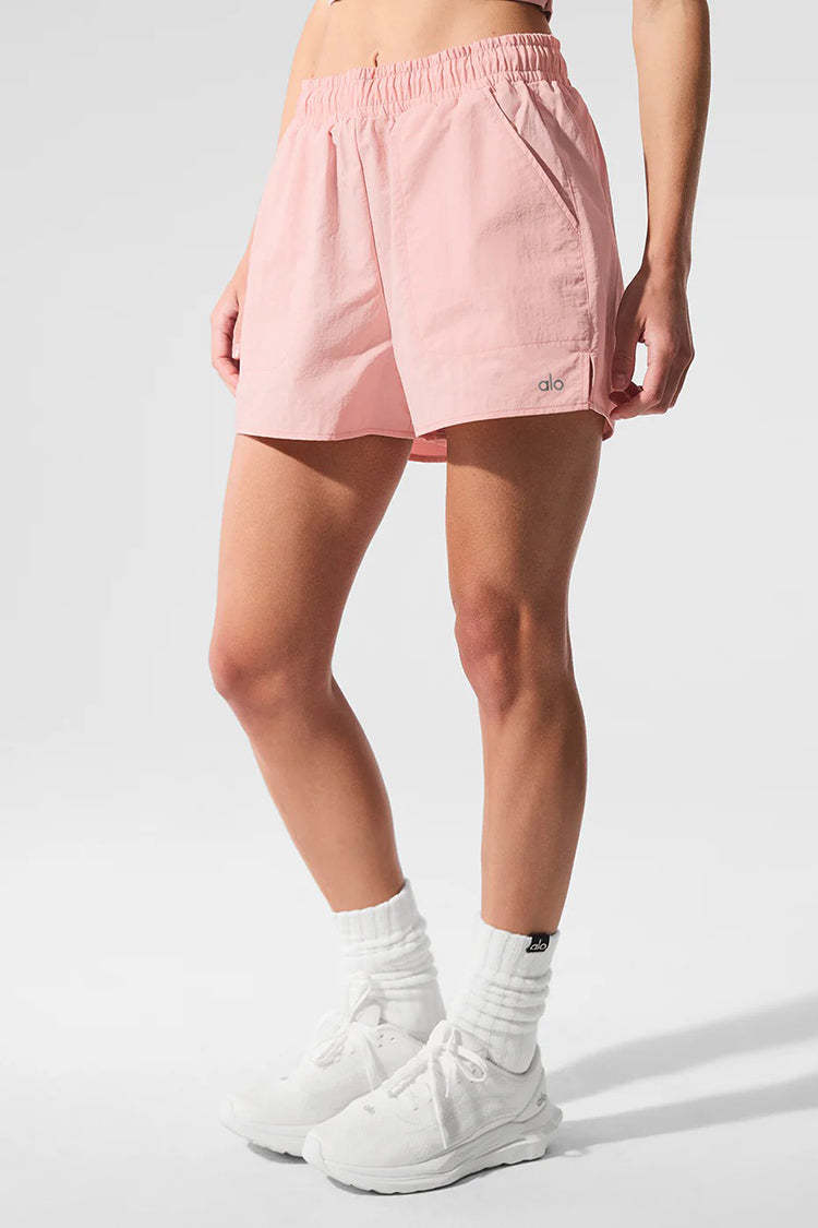 ALUMNI SHORT
