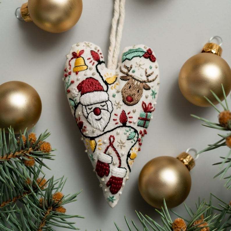 💖DIY Heart Shaped Hand Embroidered Christmas Finished product/DIY mat