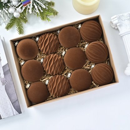 🎅 Luxe Velvet Christmas Balls – Elegant Holiday Glow