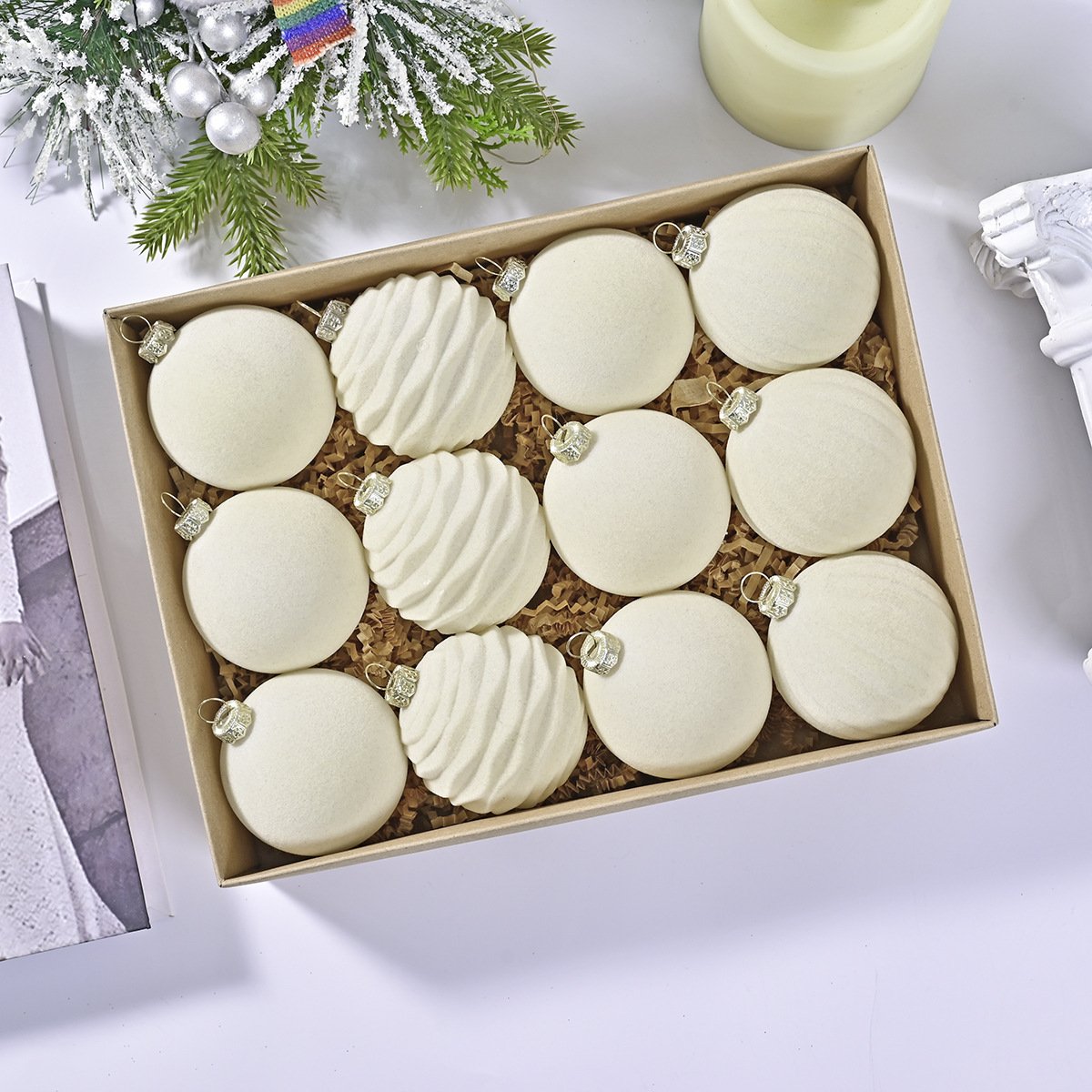 🎅 Luxe Velvet Christmas Balls – Elegant Holiday Glow
