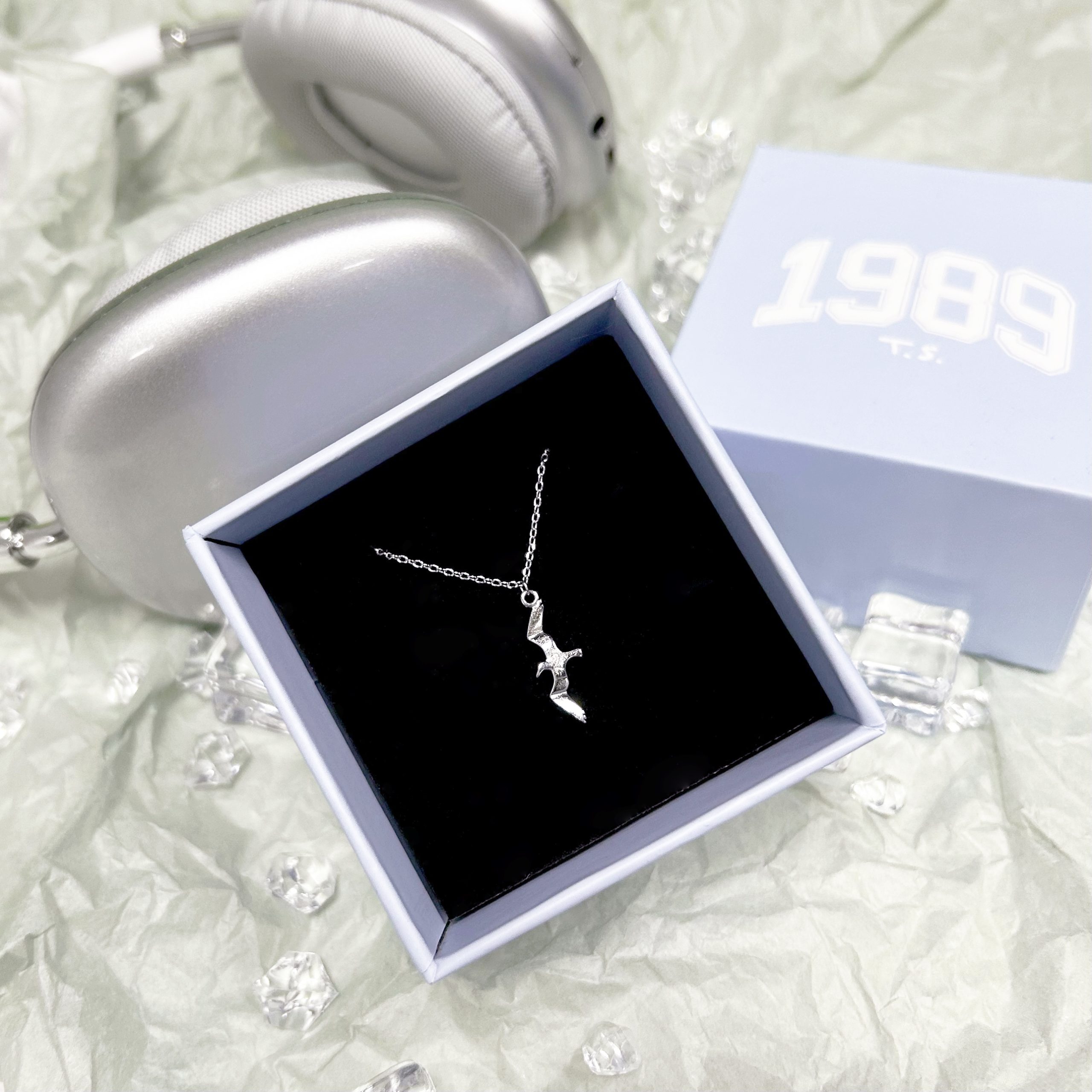 1989 Seagull Necklace