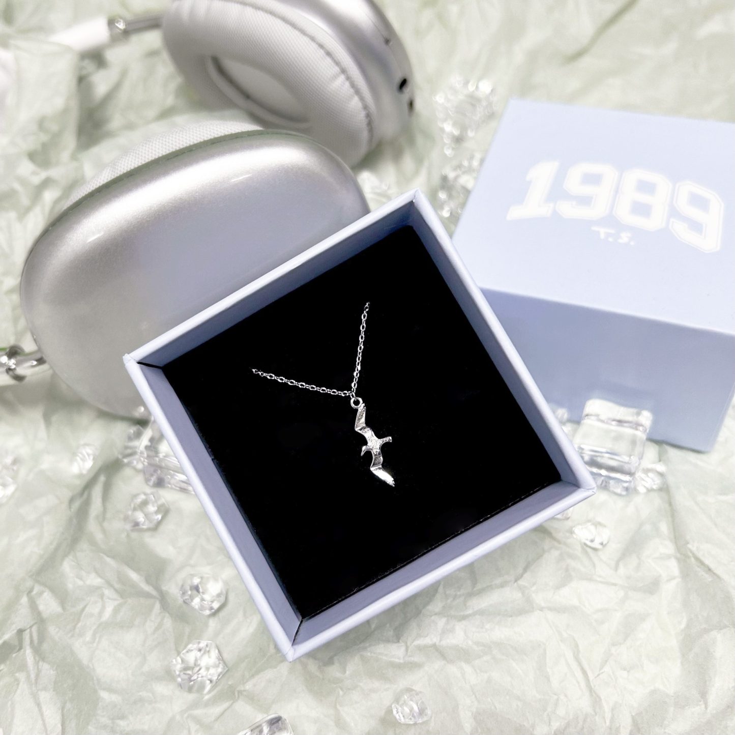 1989 Seagull Necklace