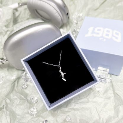 1989 Seagull Necklace