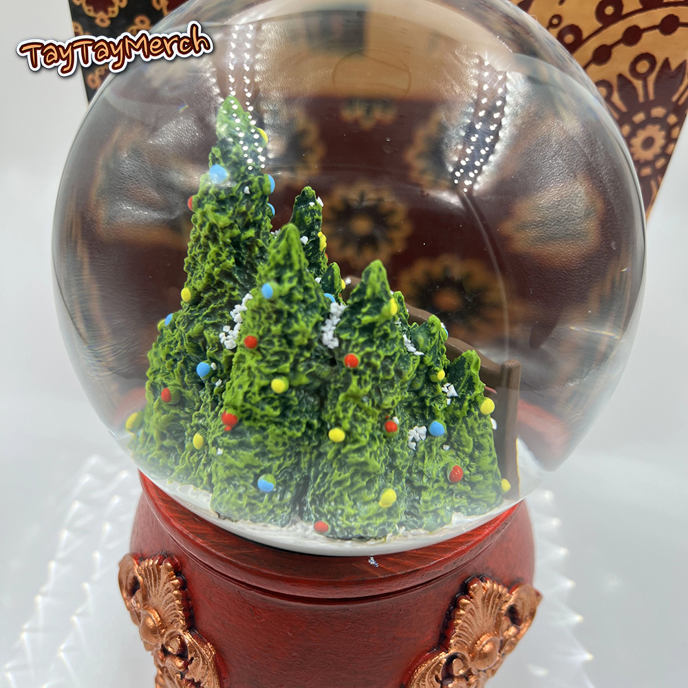 Christmas Tree Farm Snow Globe