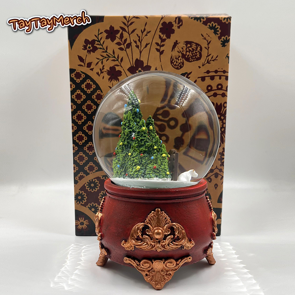 Christmas Tree Farm Snow Globe