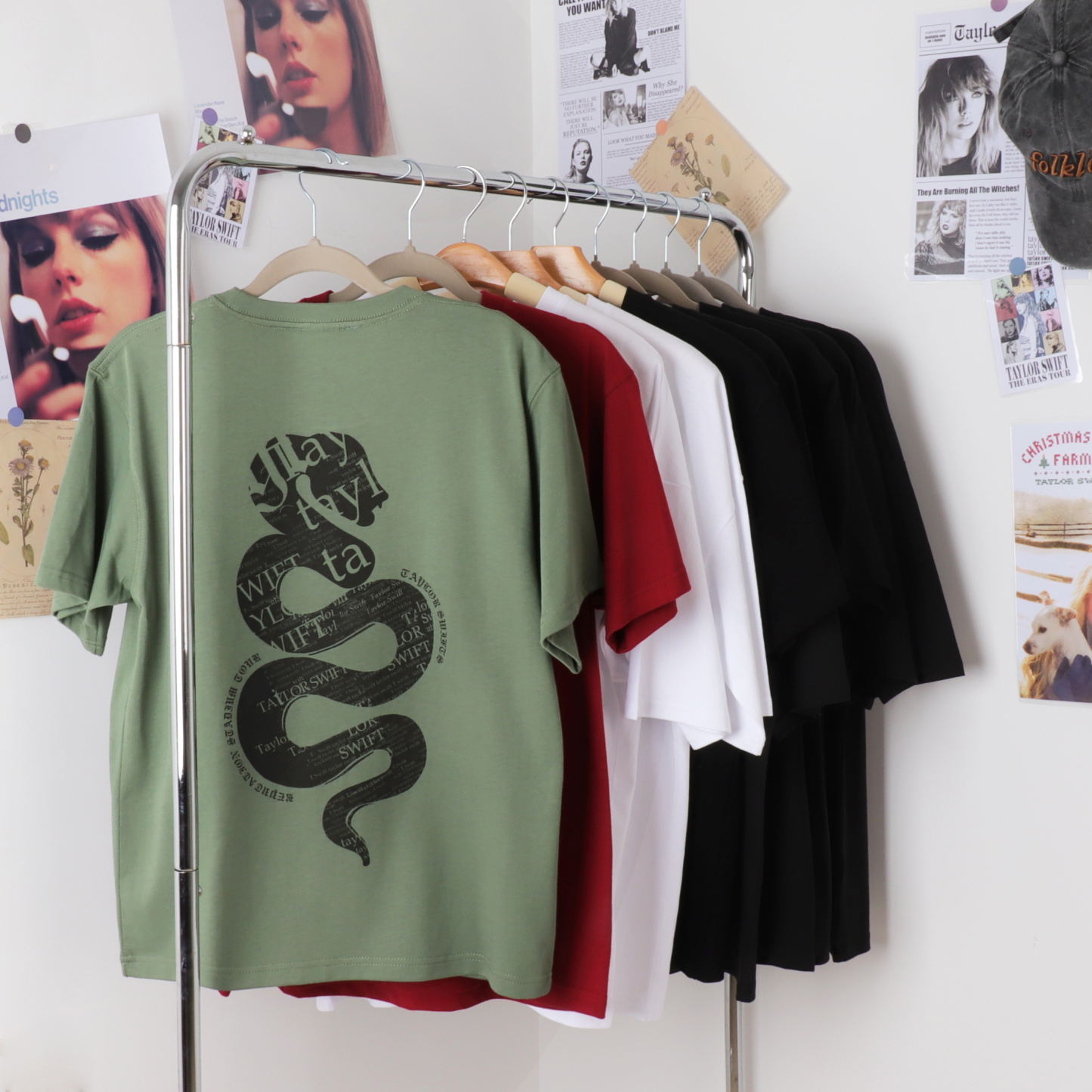 Reputation Snake Graphic Tee