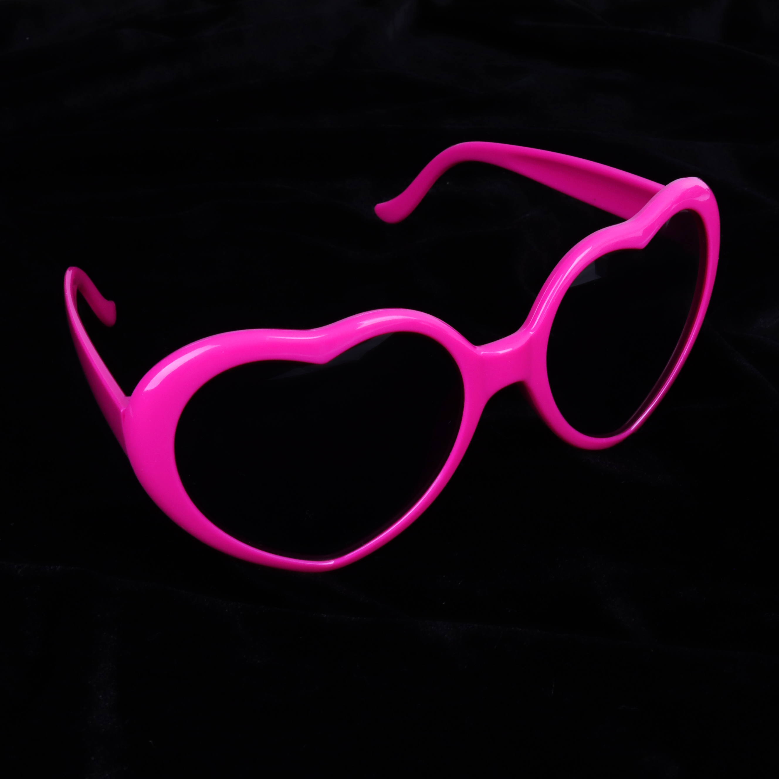 Red 22 Heart Glasses